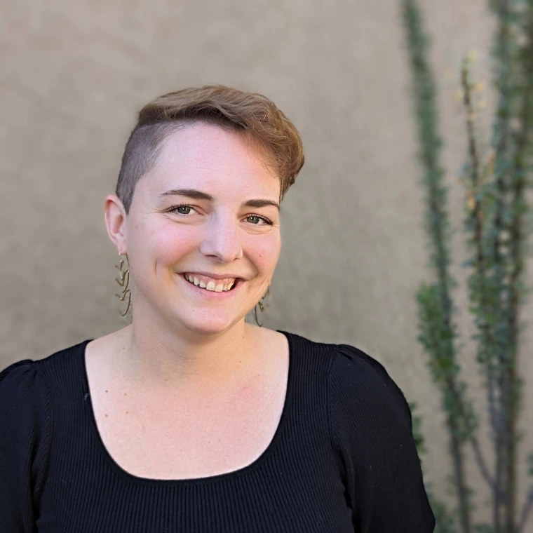 A headshot of Kirsten Howe.