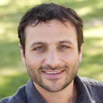 A headshot of Zack Guido.